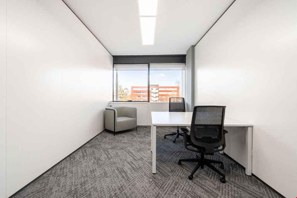 Regus - Tulsa - South Sheridan Rd