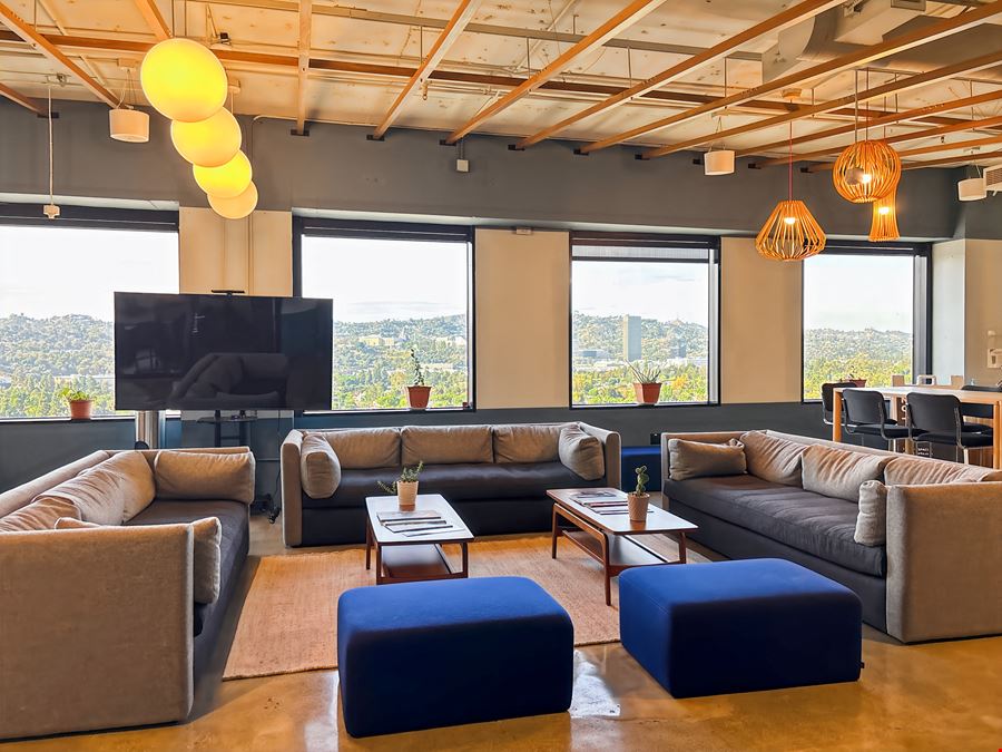 CA, Burbank - The Tower