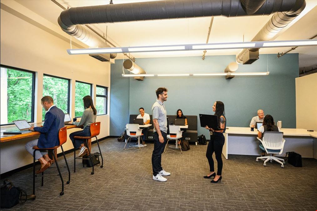 BrightWorks Coworking - Forest Cove