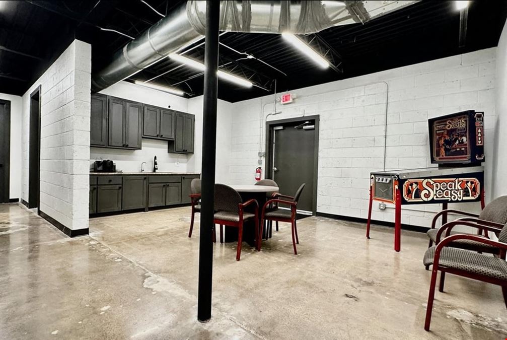 Social Lofts - Solo West