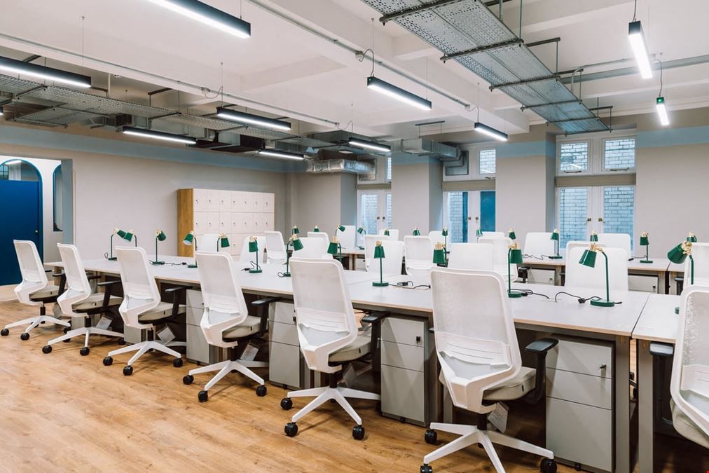 Huckletree - Public Hall