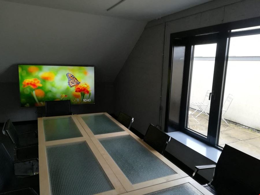 The Glasshouses - Dun Laoghaire GH2