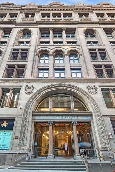 Preview of Le Parc Coworking Offices Coworking space for Rent in New York City