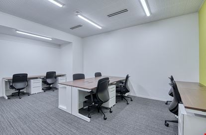 Regus - Tower Court