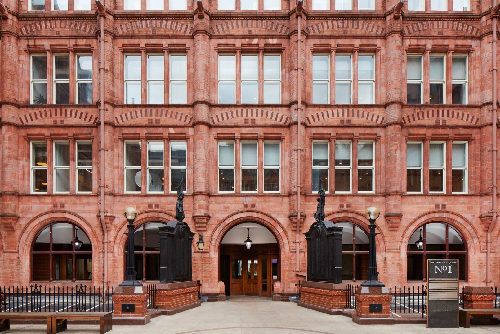 Shared workspaces at WeWork - 1 Waterhouse Square | CoworkingCafe