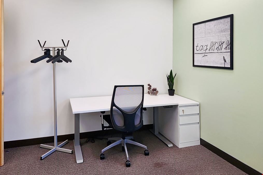 CA, Folsom - Iron Point