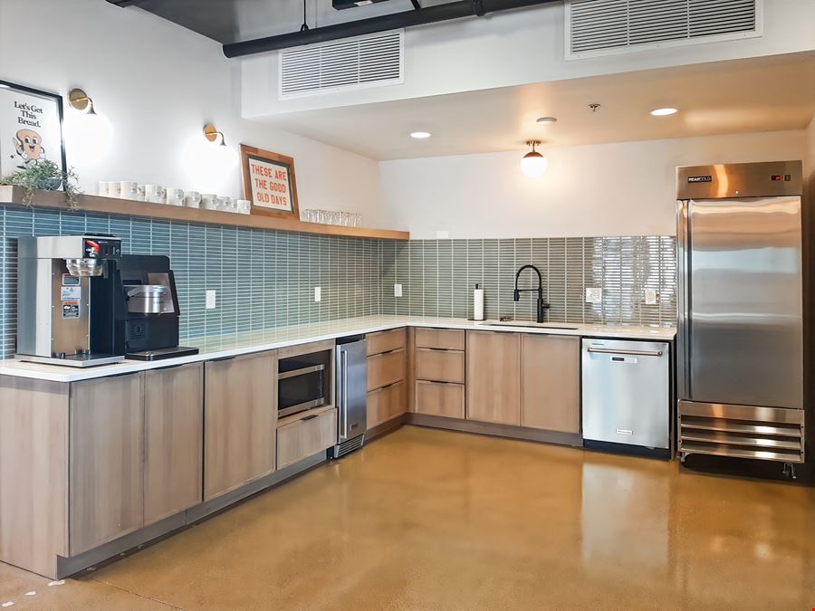 WI, Milwaukee - S 1st Street