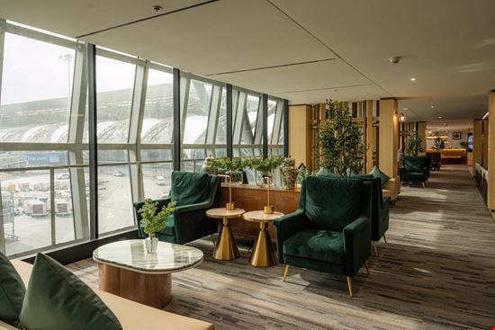 Preview of The Coral Finest Business Class Lounge (Cosmo) Suvarnabhumi International Airport International Terminal - Concourse C Office space for Rent in Bangkok