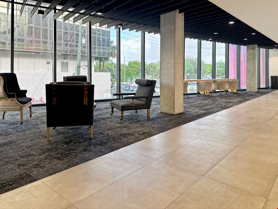 Regus - Hollywood - 1895 Tyler Street