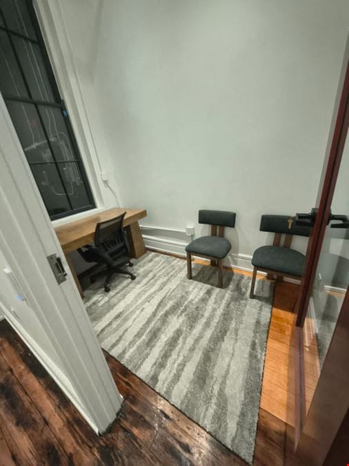 Private Office 11
