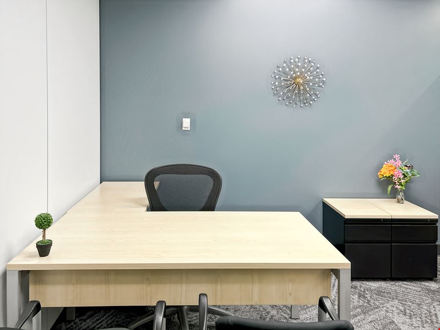 Regus - Phoenix - Washington at Sky Harbor