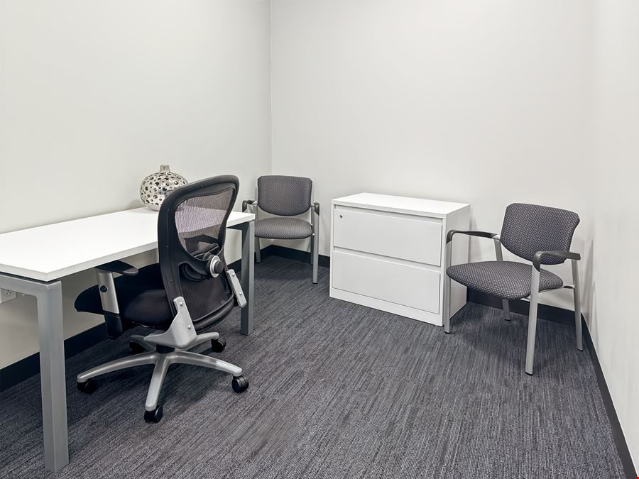 LA, New Orleans - Place St. Charles