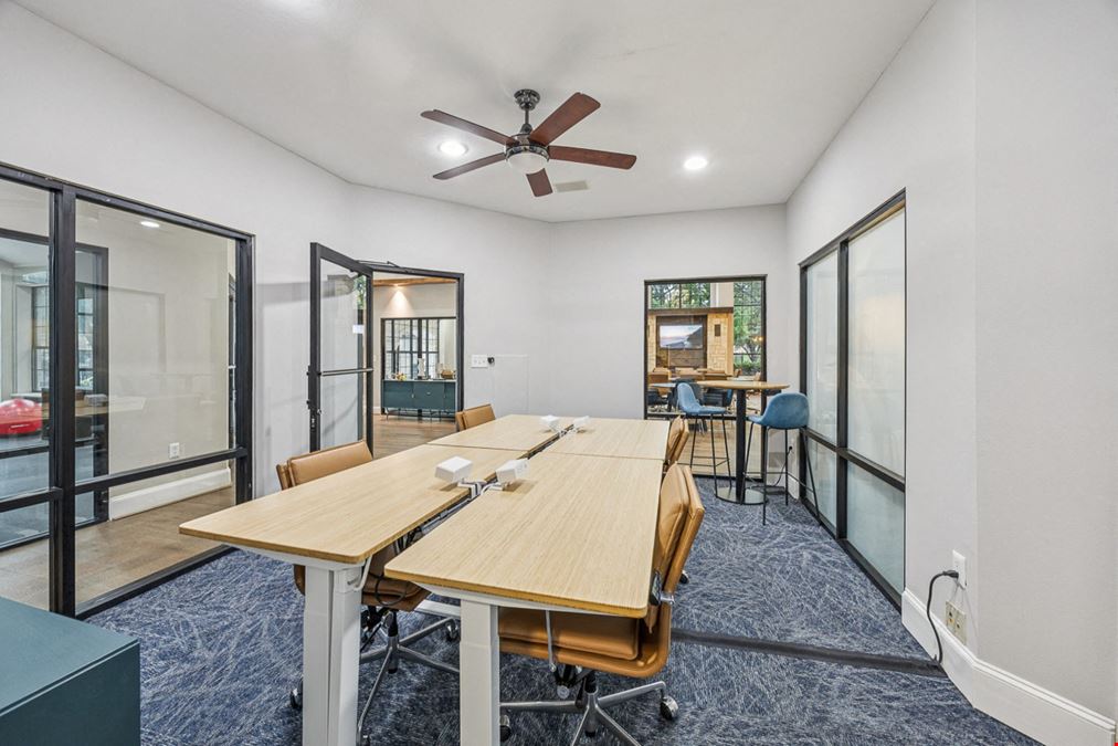 Apt CoWork at Toscana at Valley Ridge