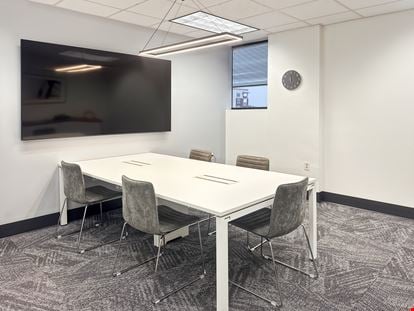 Regus - Baton Rouge - Florida St