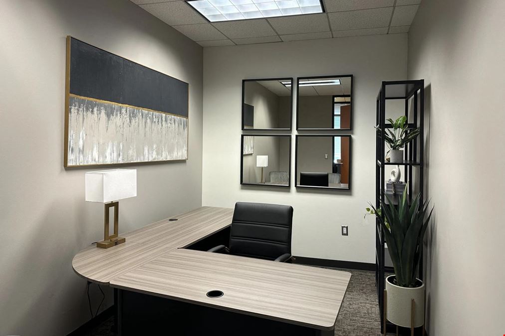 Medium Individual Interior Suite