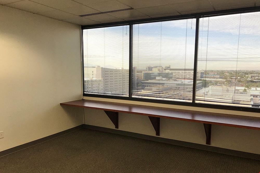 Workstyle Flexible Spaces - 3101-3111 N Central Avenue