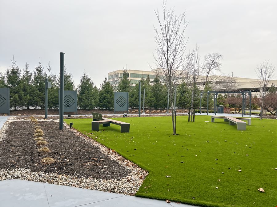 Regus - Indianapolis - Parkwood Crossing Center