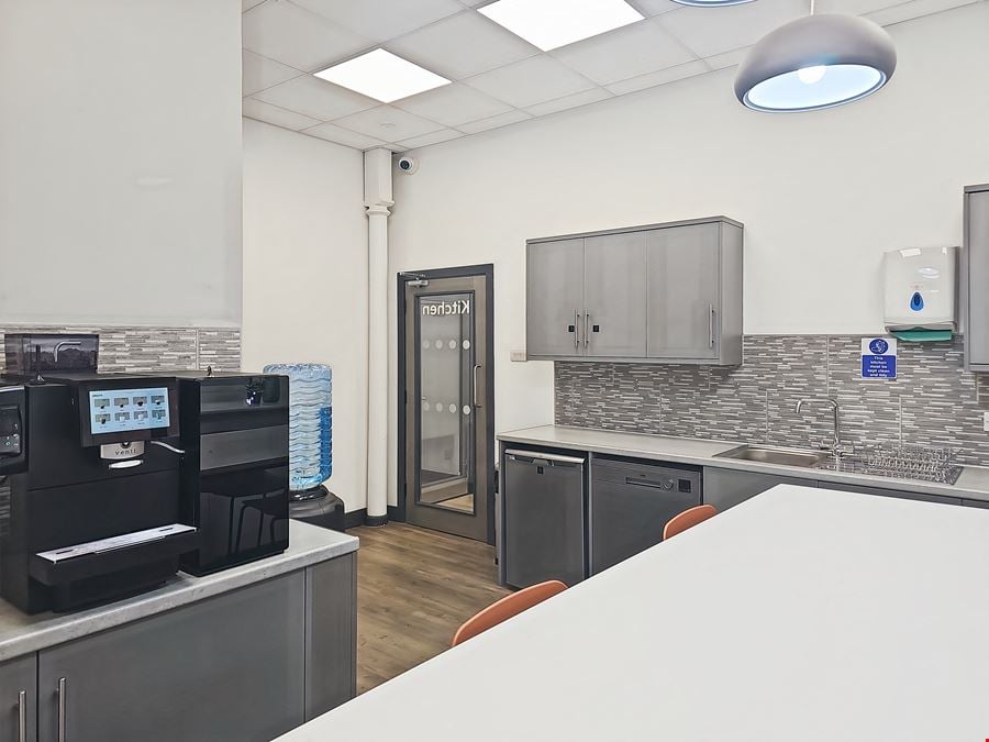 Regus - Oldham Chambers Business Centre
