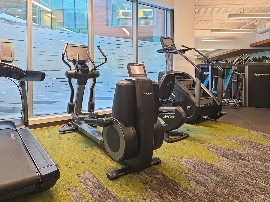 CA, San Diego - 770 First Avenue