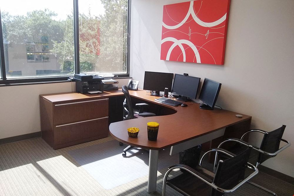Workstyle Flexible Spaces - 7676 Hillmont