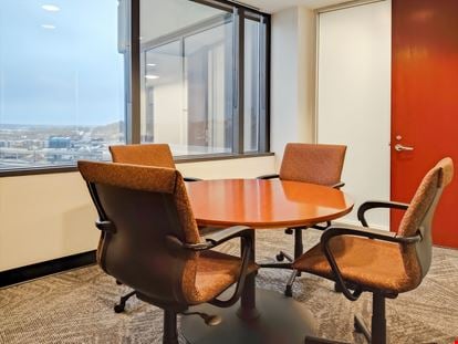 Regus - Kansas City - Crown