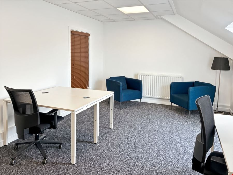 Regus - Coleraine River House