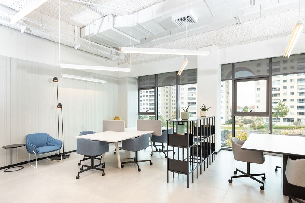 Regus - Stockley Park The Square