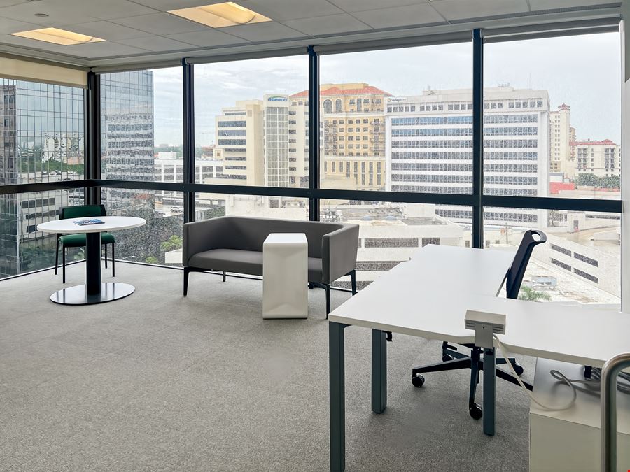 FL, Coral Gables - Alhambra Circle