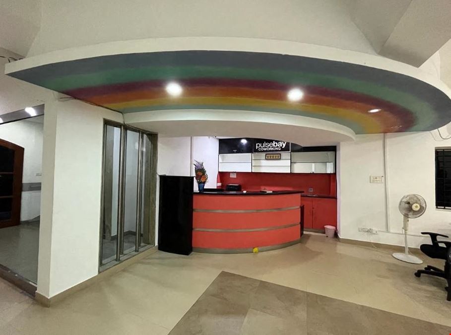 Pulsebay - Coworking - White Town