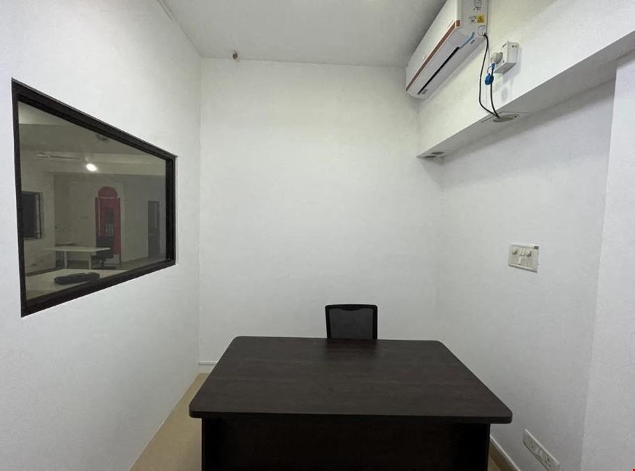 Pulsebay - Coworking - White Town
