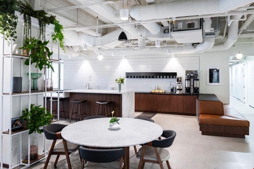 Industrious - 444 South Flower Street