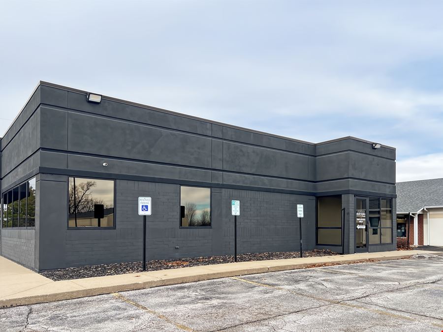 HQ - Davenport - N Brady St