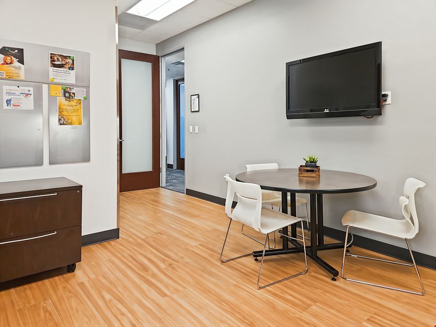 TX, Cedar Hill - Uptown Village