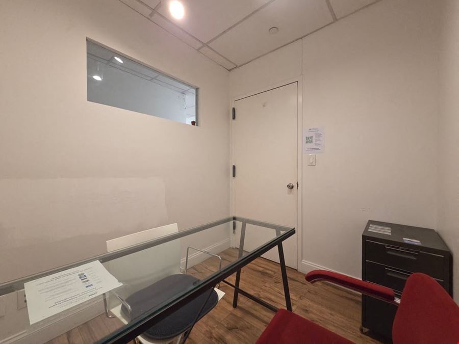704-E: 2-Person Office in Midtown
