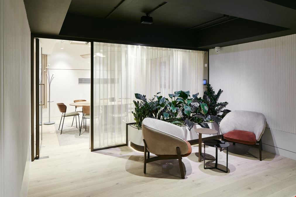 Uncommon - Holborn