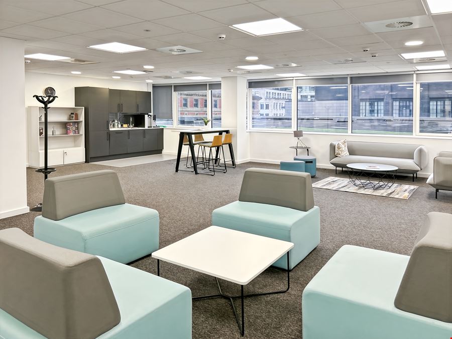 Regus - St James Tower