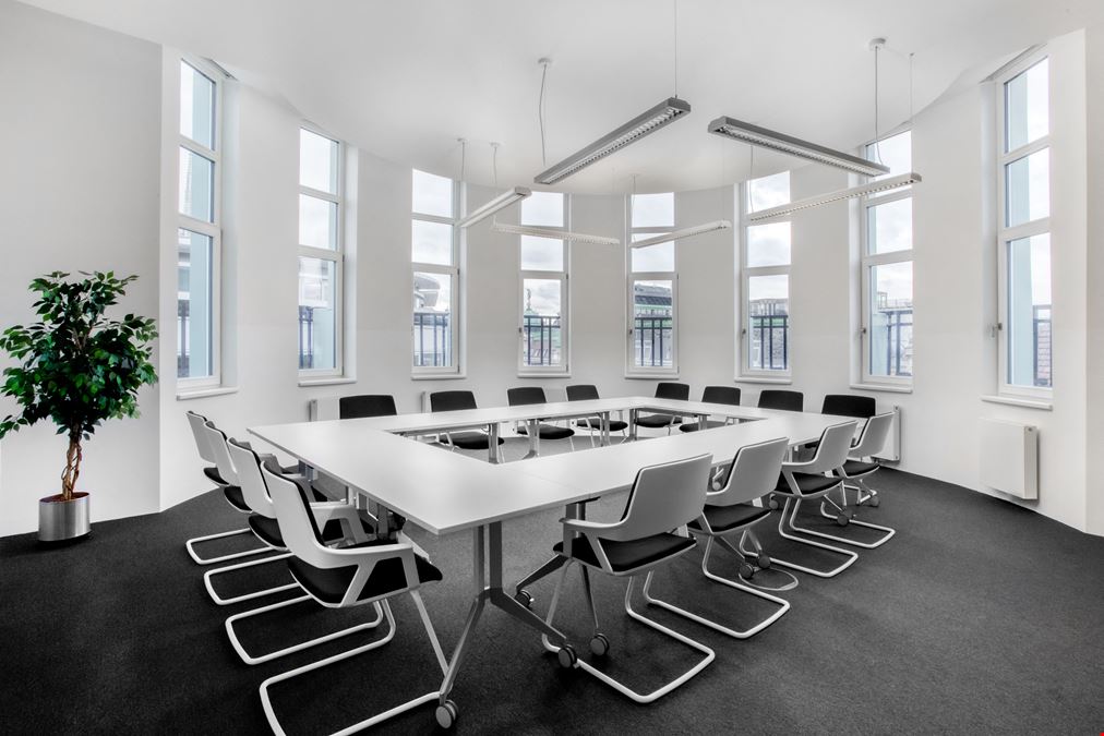Regus - Longmarket