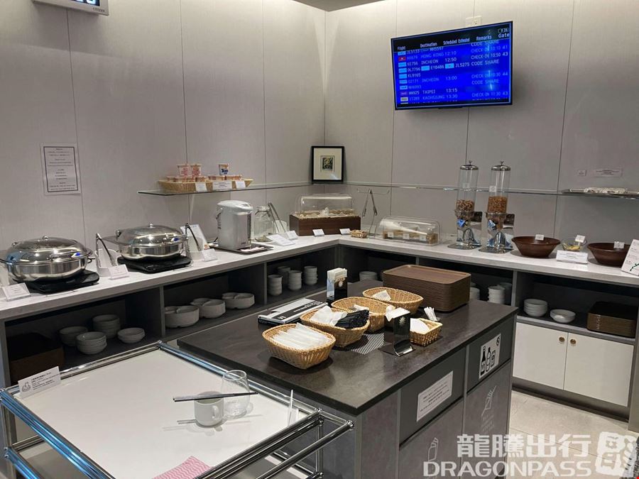 Lounge RYURIN Naha Airport International Terminal