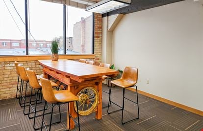 Regus - Green Bay - Adams St