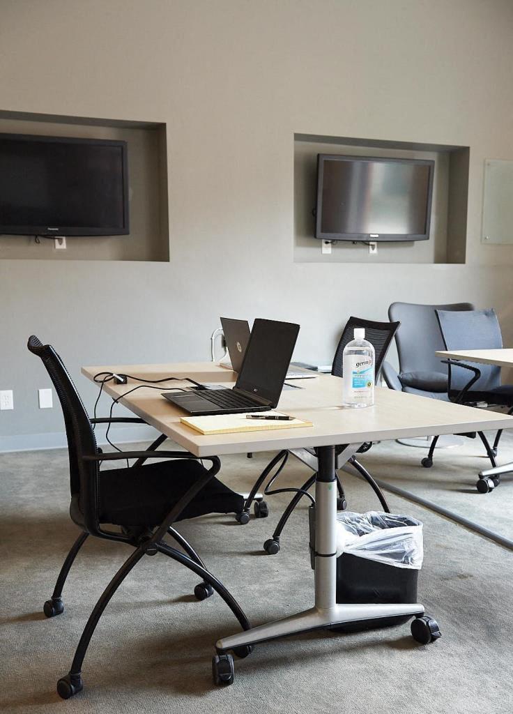Open Desk Coworking