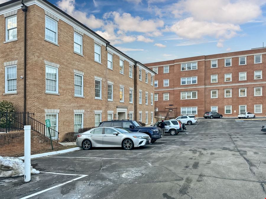 HQ - Washington - 50th St NW