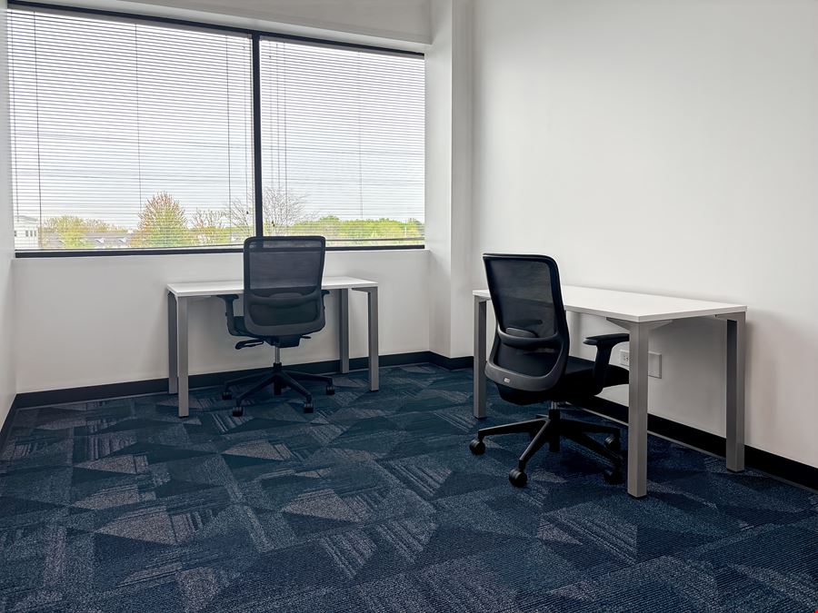 IL, Naperville - Wall St