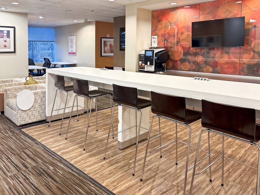 Regus - Calgary - Crowfoot Centre