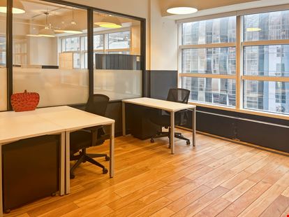 NY, New York - Met Tower