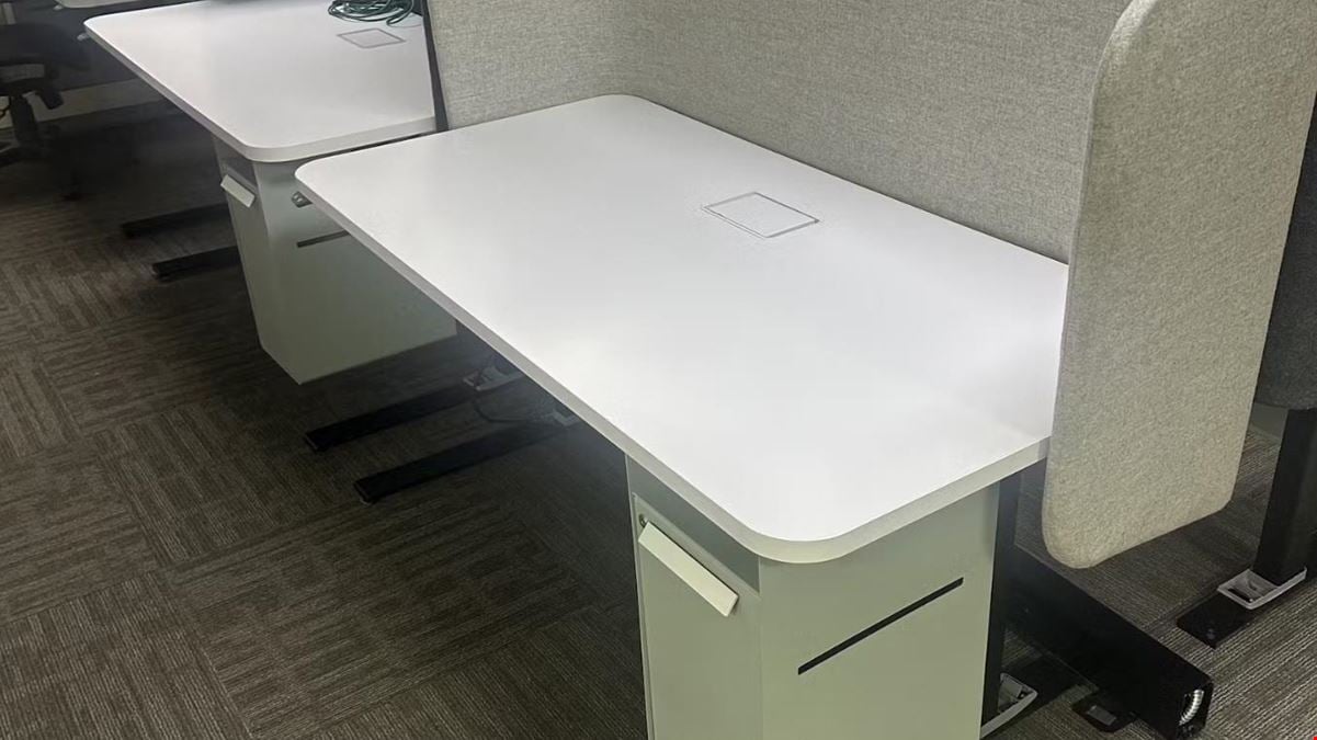 Hot Desk