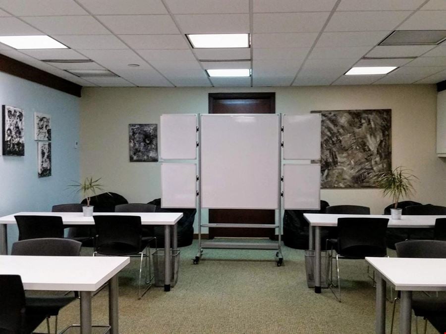 Suite 800