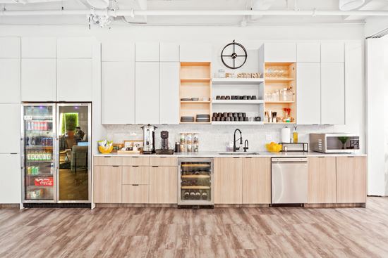 NY, Brooklyn - Manhattan Ave