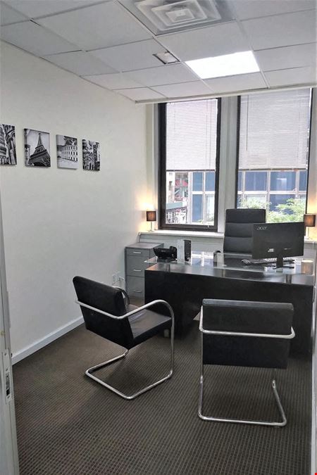 Window Office 301