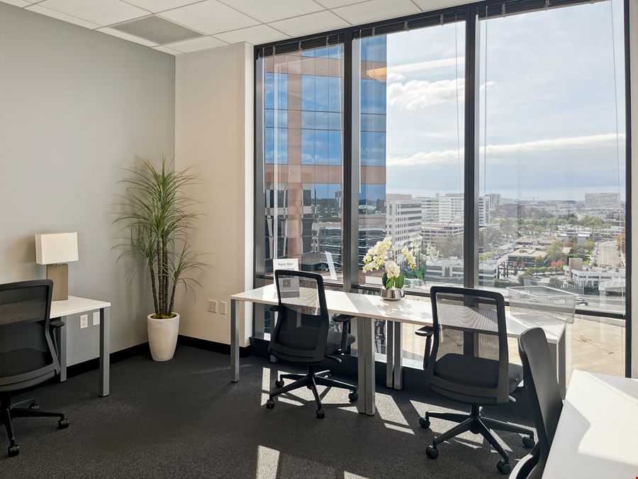 CA, Irvine - Main St