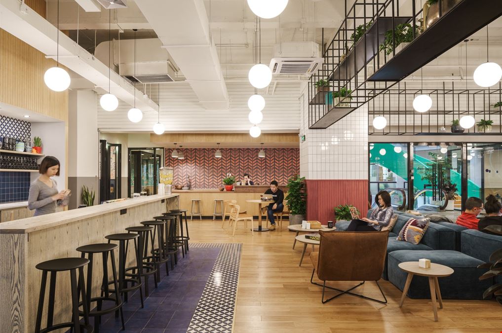 No. 588, Yan'an East Road